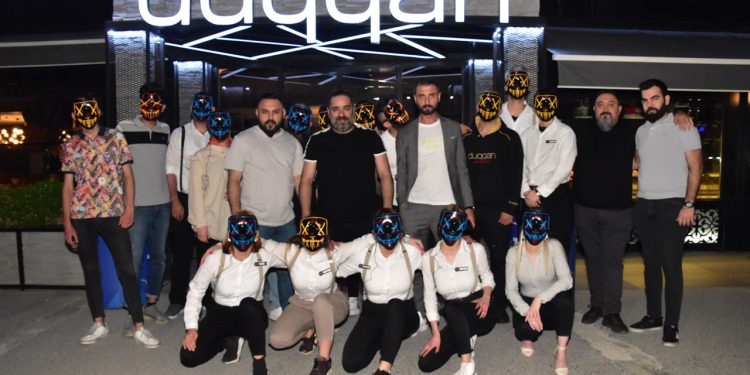 Duqqan Sahne’de “Lazer Party” çılgınlığı