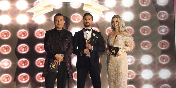 Av. Dr. Mehmet Emin Tatlıpınar yılın en başarılı hukuk adamı ödülüne layık görüldü