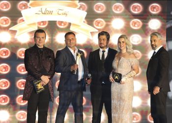 IASP Akademi sektöründe zirveye yerleşerek Altın Taç ile ödüllendirildi.