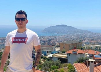 Özgür Kahya giyim sektörünün sorunları hakkında çarpıcı açıklamalarda bulundu