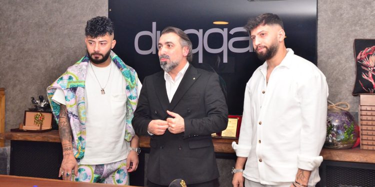 Duqqan Sahne’de büyük izdiham