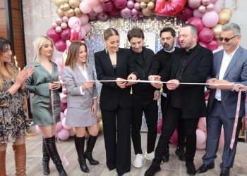 Derya Kan Beauty & Beylikdüzü görkemli bir açılışla hizmete girdi