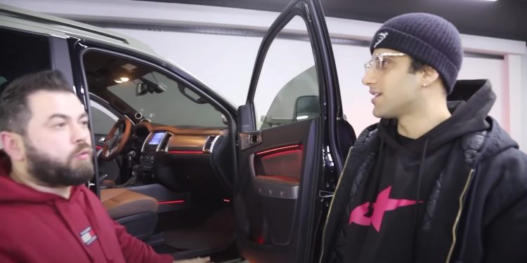 İslam Aksoy dan Reynmen’e dev canavar