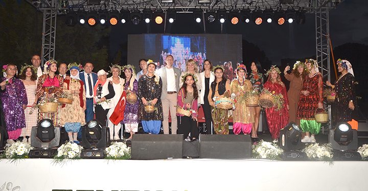 9. Milas Zeytin Hasadı Şenliği usta şeflerin ve isimlerin katılımıyla dolu dizgin gerçekleşti