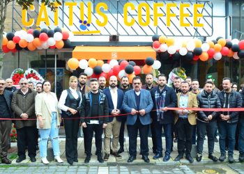 Cattus Coffee açılışına yoğun ilgi