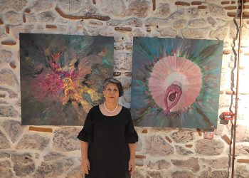 Oya Gönen “Color Of Nature” adlı solo sergisini sanatseverlerle buluşturdu.