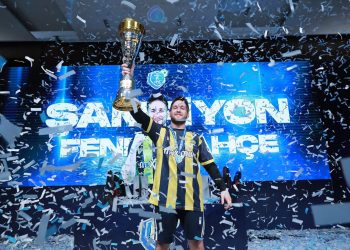 Türk Telekom eSüper Kupa’nın sahibi Fenerbahçe