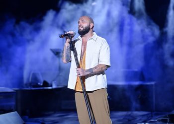 Yaz turnesine devam eden Berkay, Bodrum’u salladı!