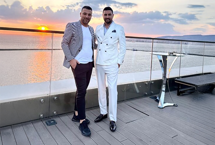 Serkan Duman ve Gökhan Duman’dan İzmir’e Yıldız Yağmuru