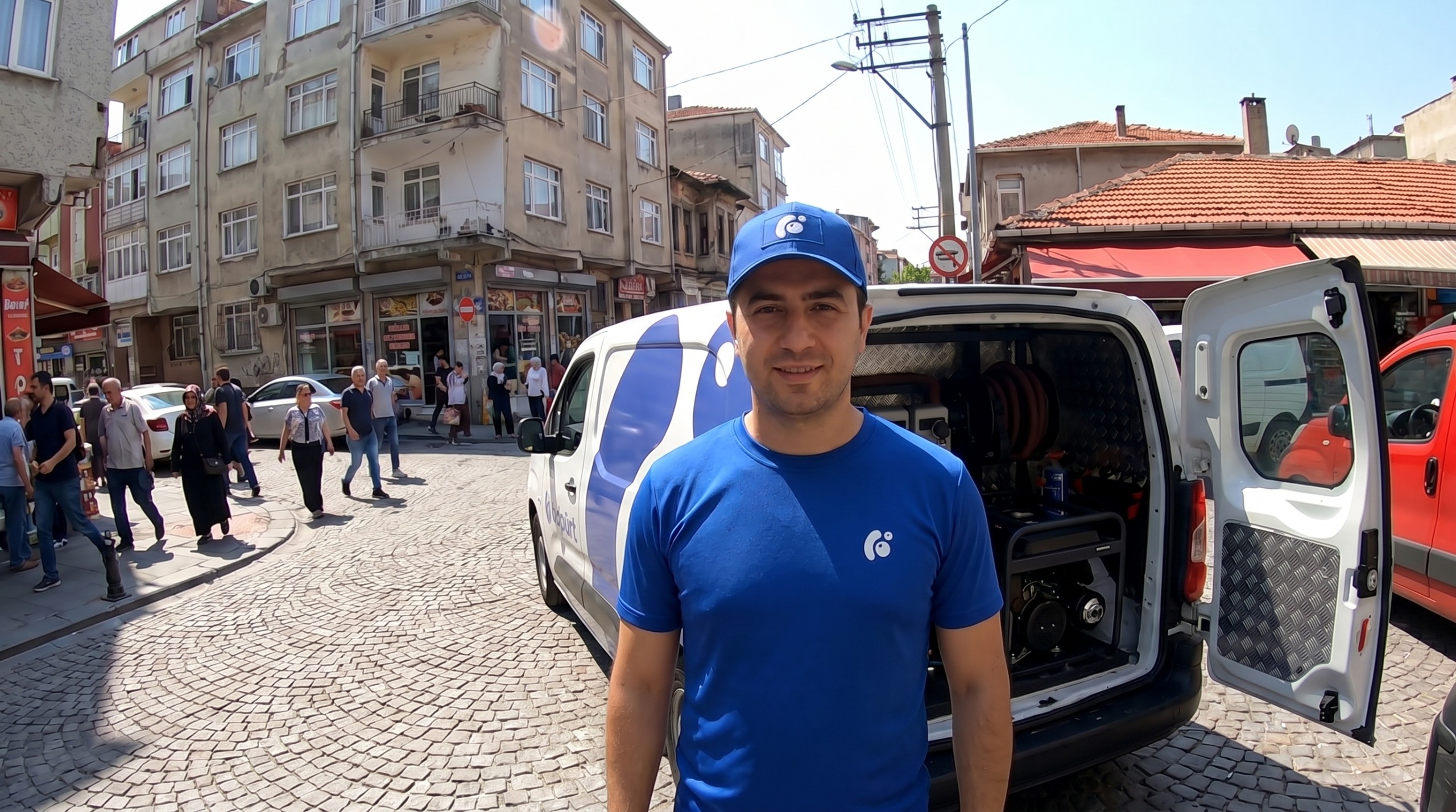 Evinizin Konforunda Parlaklık: ‘Köpürt’ ile Araç Bakımında Zahmetsiz Lüks Dönemi!