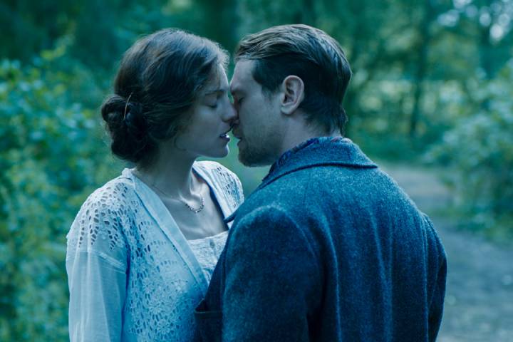 Netflix'te aşk, tutku, erotizm ve sınırları zorlayan film; Lady Chatterley’s Lover